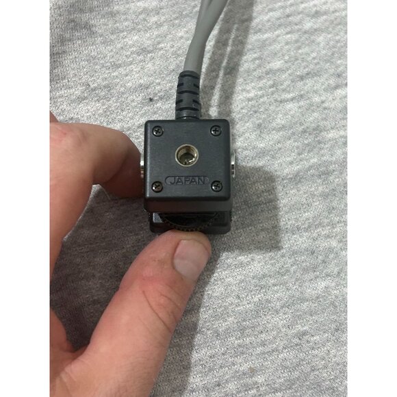 Nikon SC-17 Off-Camera Flash Extension TTL Hot Shoe Cord Gray - Picture 5 of 7